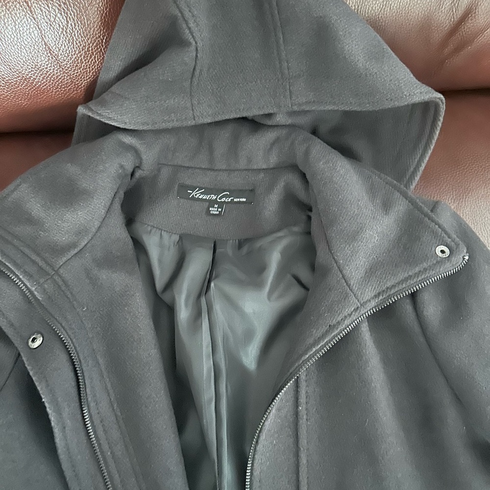Kenet Cole coat size M like new,size M true to fit